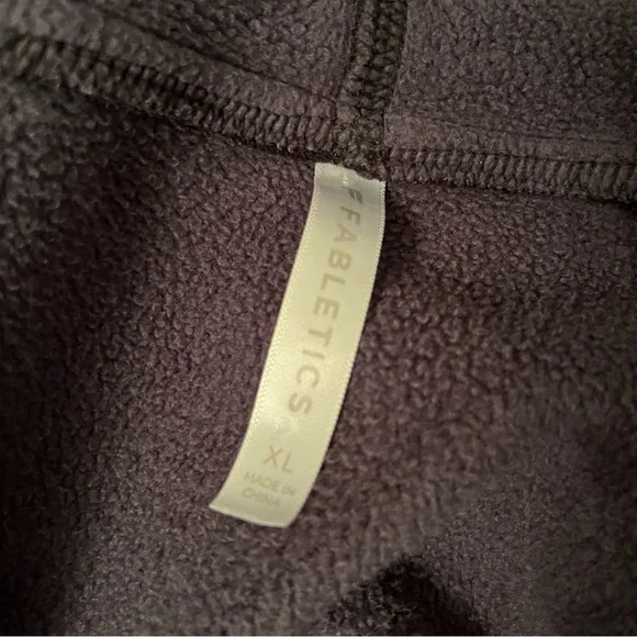 Fabletics Sweater - Picture 6 of 6